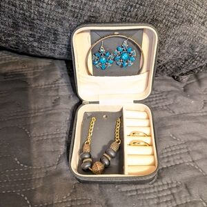 Chic Floral Blue and Gold Earrings. NWOT.